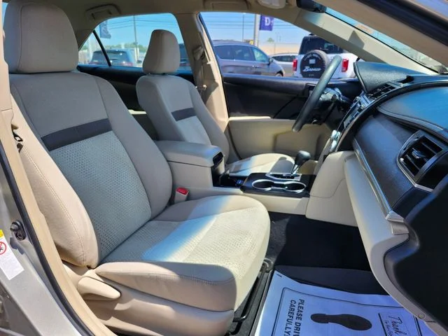Used 2013 Beige Toyota LE image 27