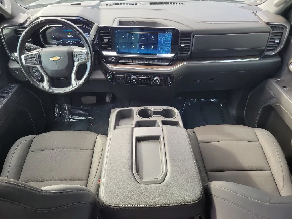 Used 2025 Gray Chevrolet LT image 14