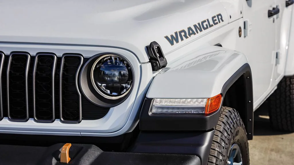 New 2026 White Jeep 85th Anniversary Edition image 5
