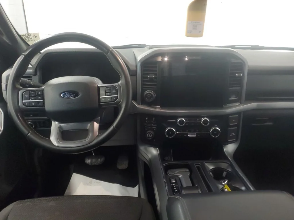 Certified Used 2025 Gray Metallic Ford XLT image 7
