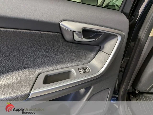 Used 2010 Gray Volvo 3.2 image 31