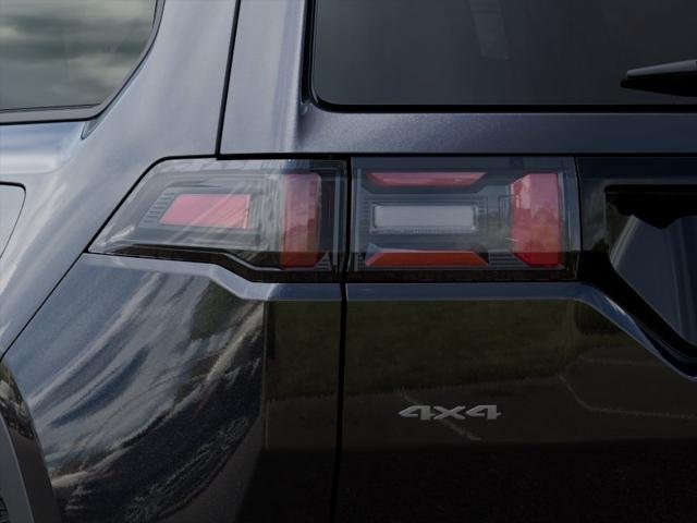 New 2026 Diamond Black Crystal Pearl-Coat Exterior Paint Jeep Overland image 5