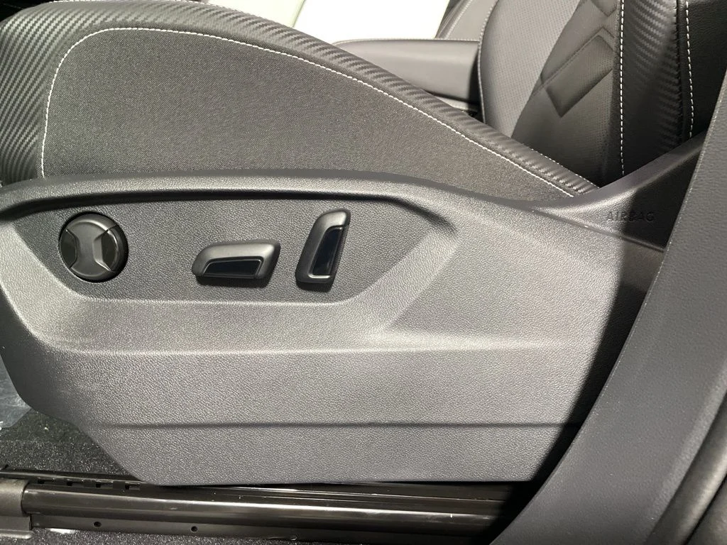 2026 Volkswagen Atlas Cross Sport SE - Photo 18