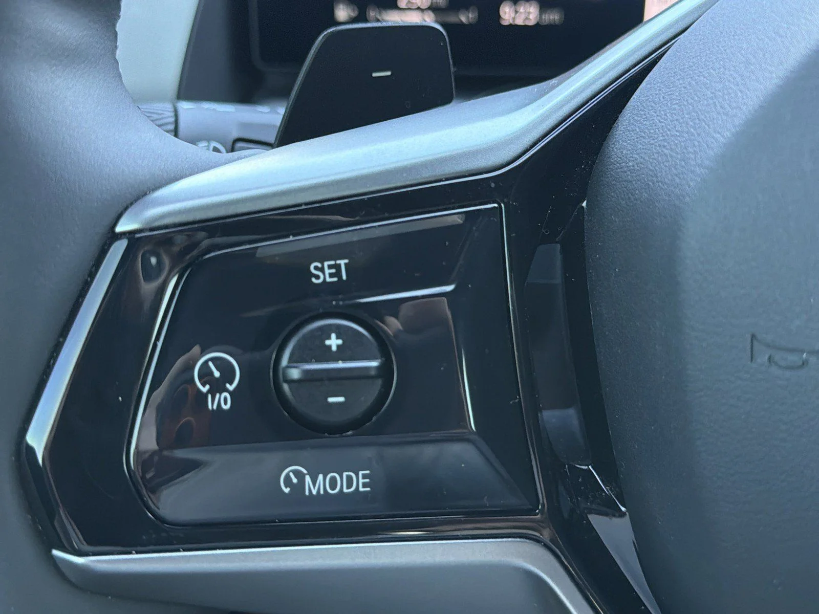New 2026 Dark Graphite Metallic BMW 30 xDrive image 27