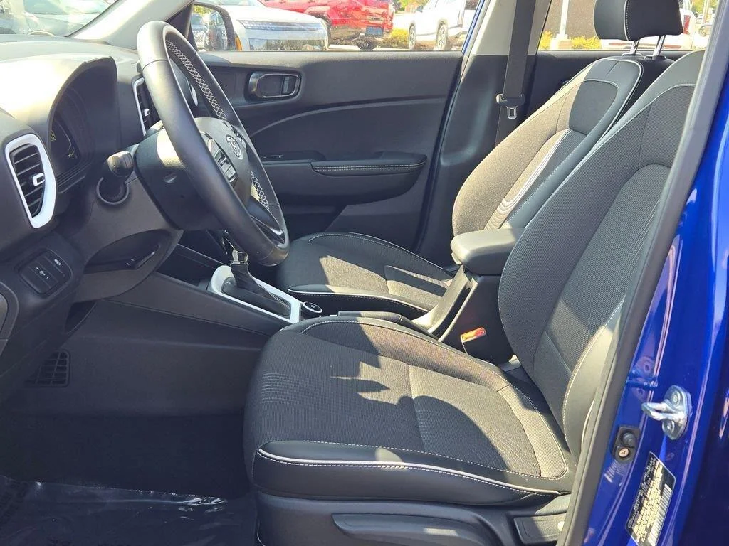 Used 2024 Intense Blue Hyundai Limited image 21