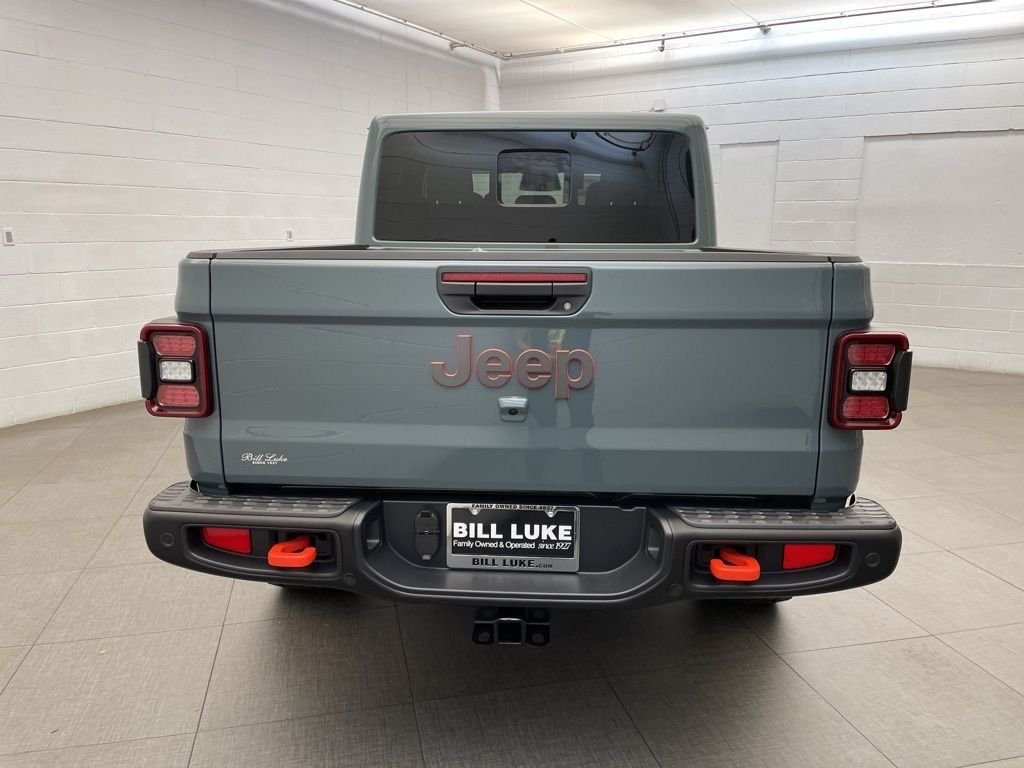 New 2026 Anvil Clear-Coat Exterior Paint Jeep Mojave X image 4