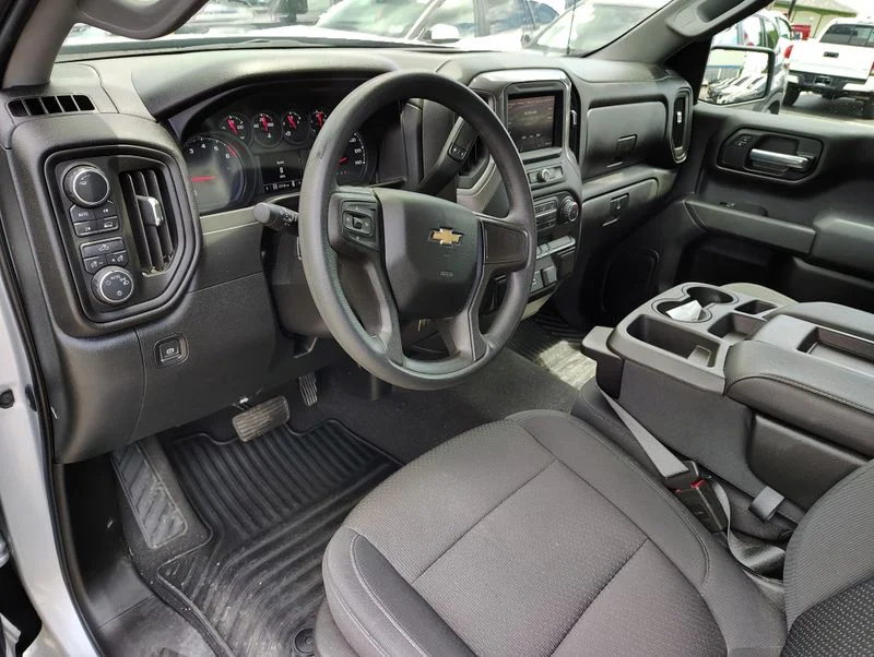 Used 2020 Silver Chevrolet Custom image 10