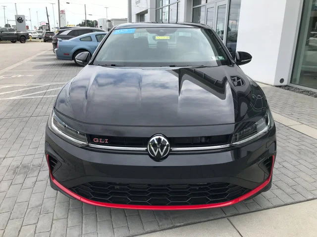 Certified Used 2025 Deep Black Pearl Volkswagen Autobahn image 3