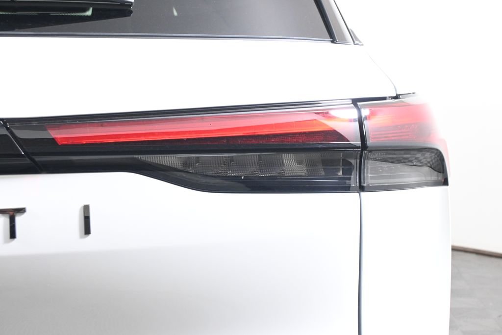 2027 INFINITI QX60 Sport - Photo 13