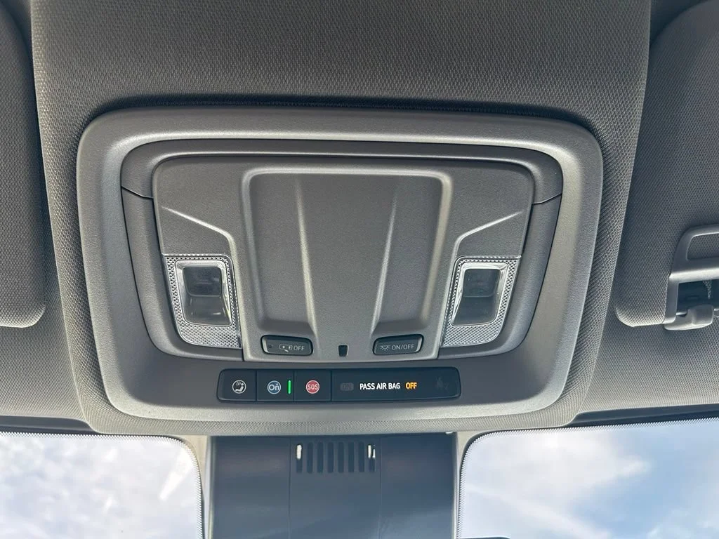 Used 2024 Summit White Chevrolet LTZ image 25