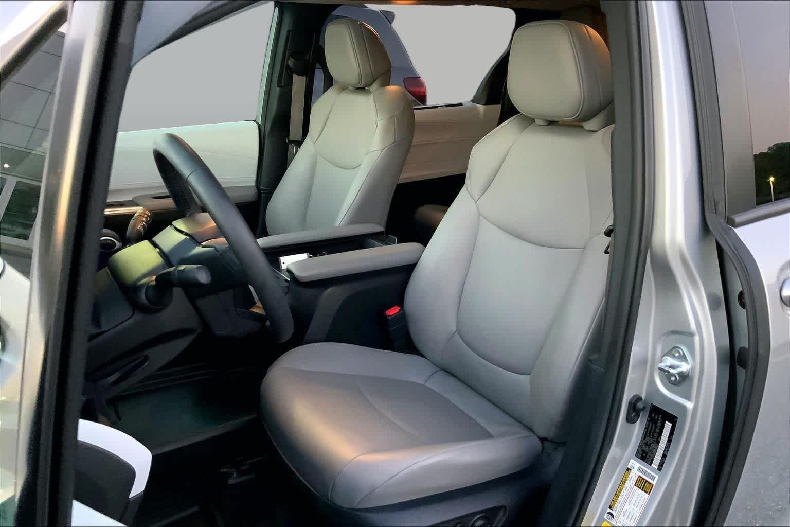 Used 2025 Celestial Silver Metallic Toyota XLE image 7