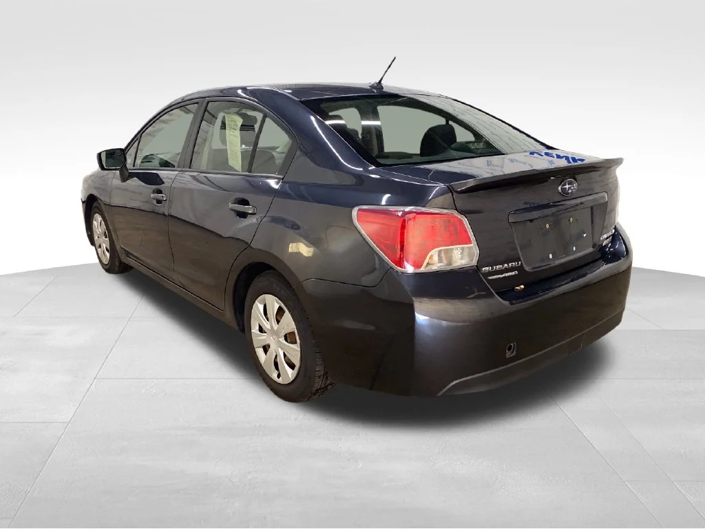 Used 2016 Gray Subaru 2.0i image 2