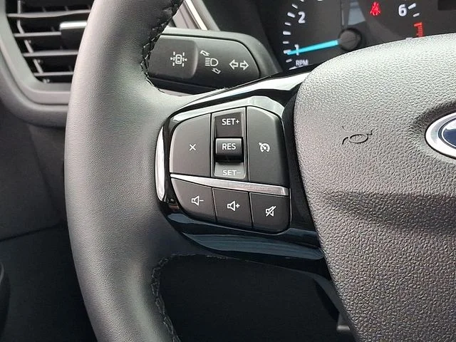 Certified Used 2022 Carbonized Gray Metallic Ford SE image 21