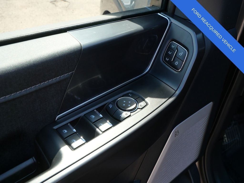 Used 2025 Gray Ford Lariat image 23