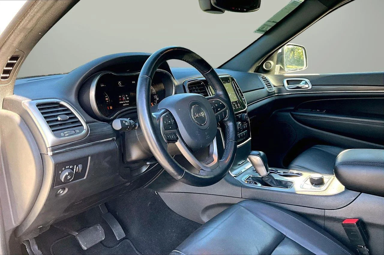 Certified Used 2022 White Jeep Limited image 20