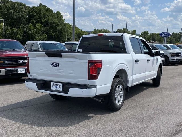 New 2026 Oxford White Ford XLT image 2
