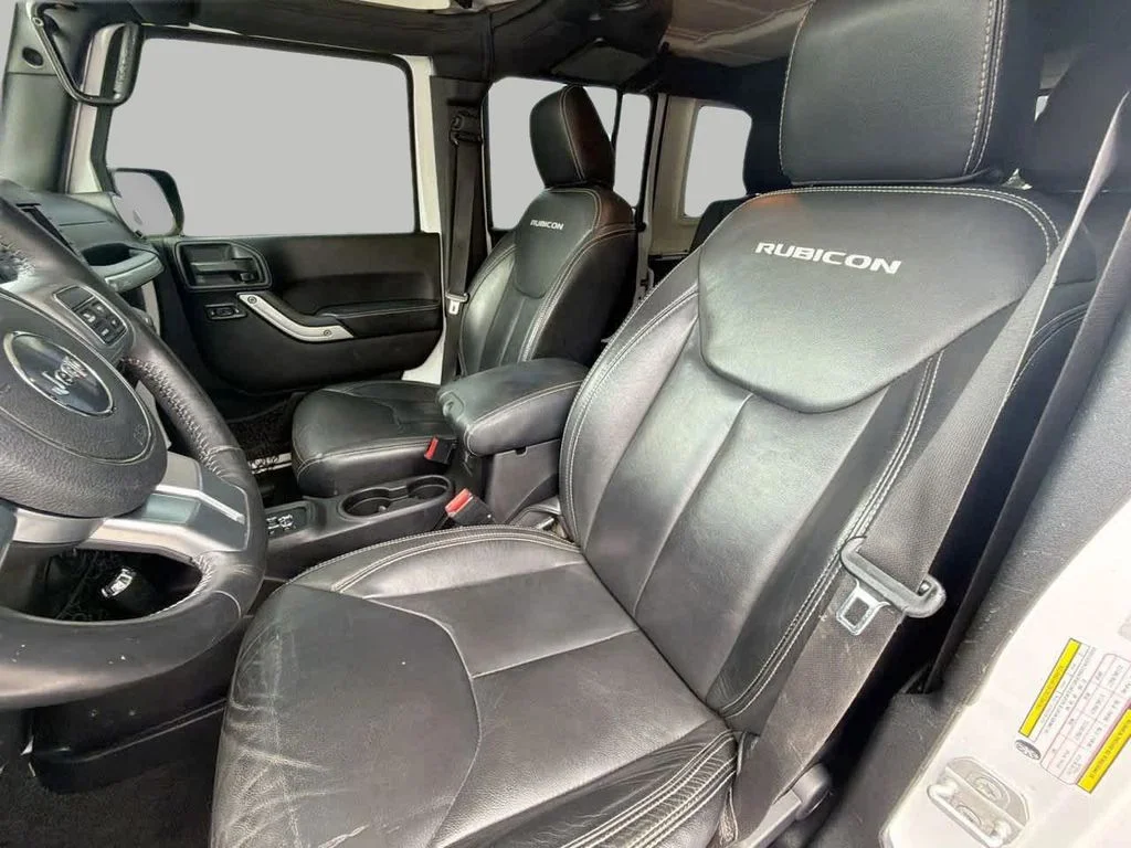 Used 2016 White Jeep Unlimited Rubicon image 16