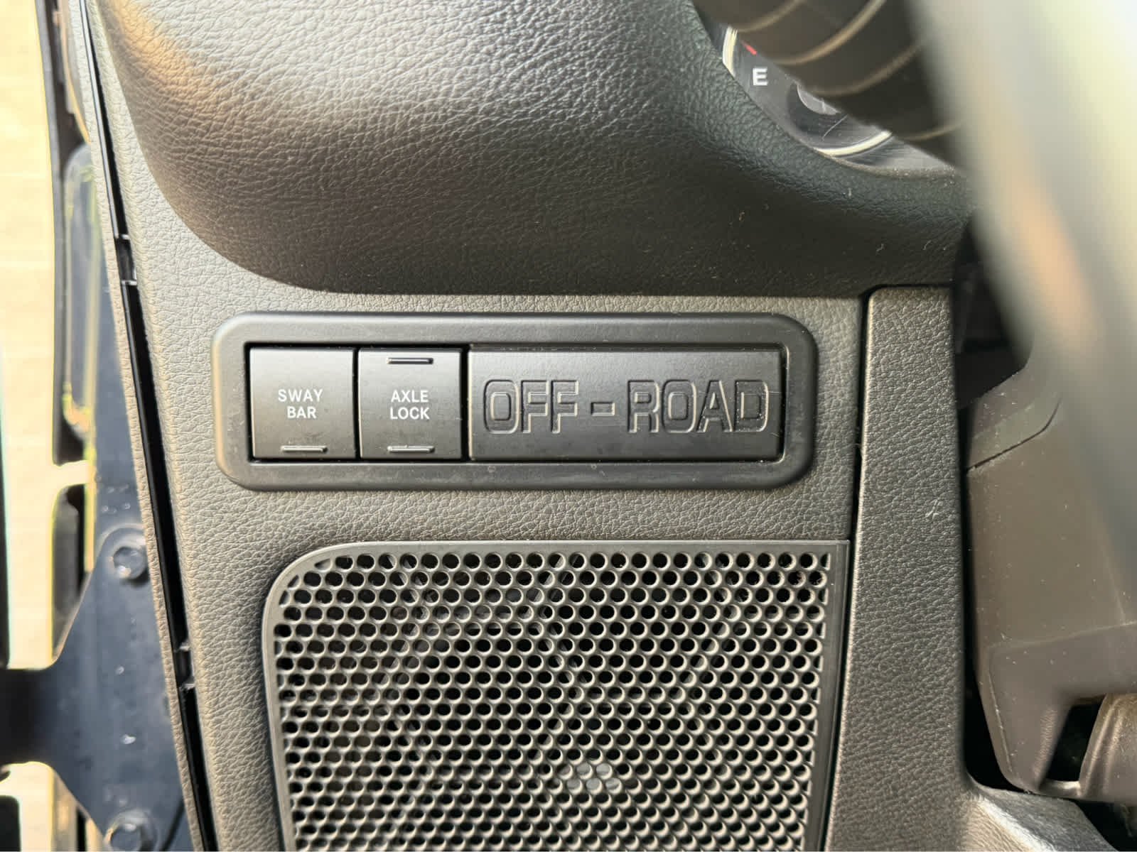 Used 2016 Rhino Clearcoat Jeep Rubicon image 22