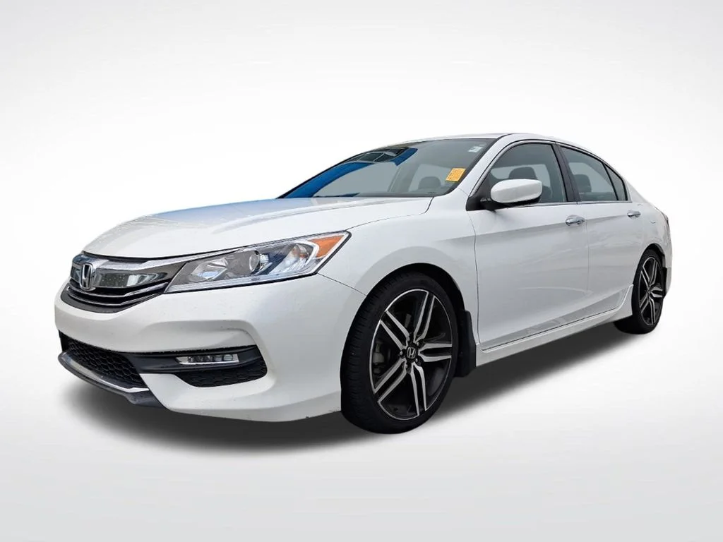 Used 2016  Honda Sport image 1