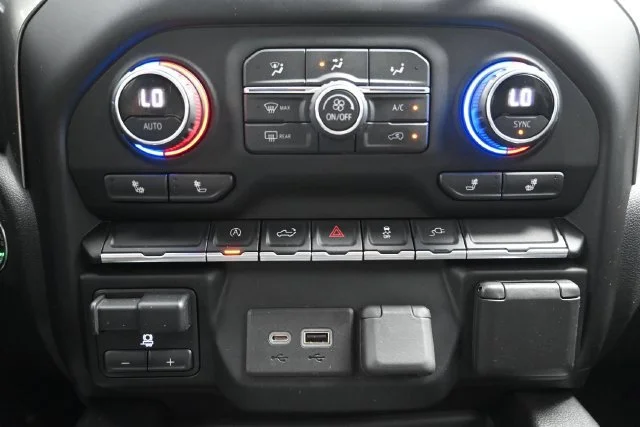 Used 2020 SATIN STEEL METALLIC Chevrolet RST image 18