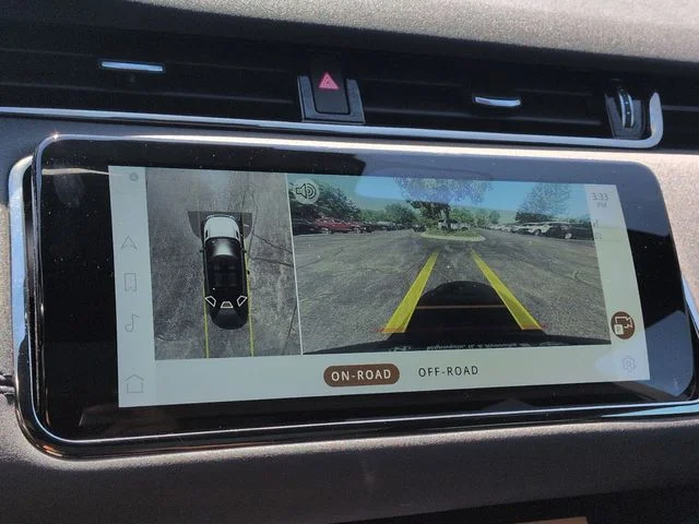 Used 2021  Land Rover R-Dynamic SE image 20