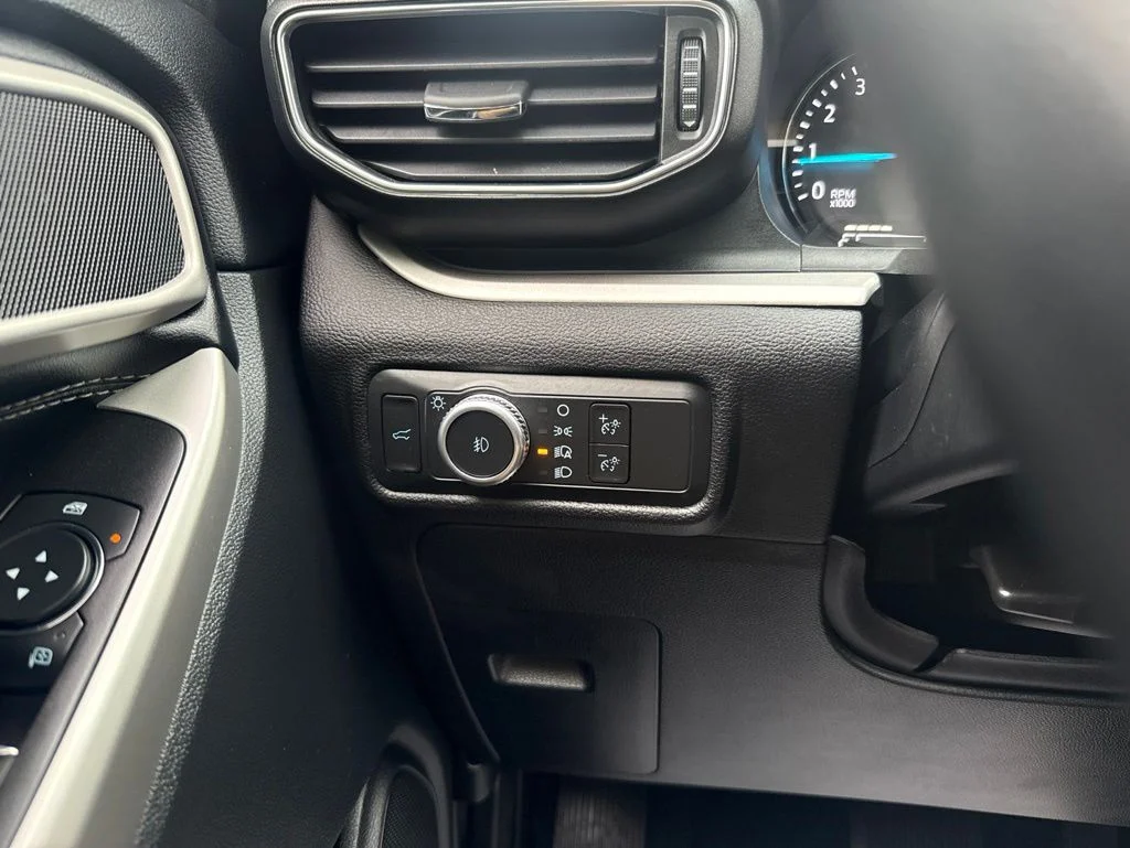 Used 2022 Gray Ford XLT image 14