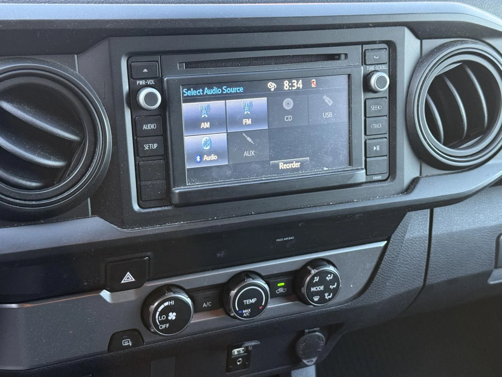 Used 2019 WHITE Toyota SR image 14