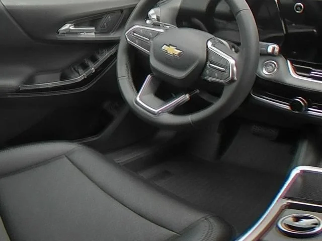 2027 Chevrolet Equinox LT - Photo 38