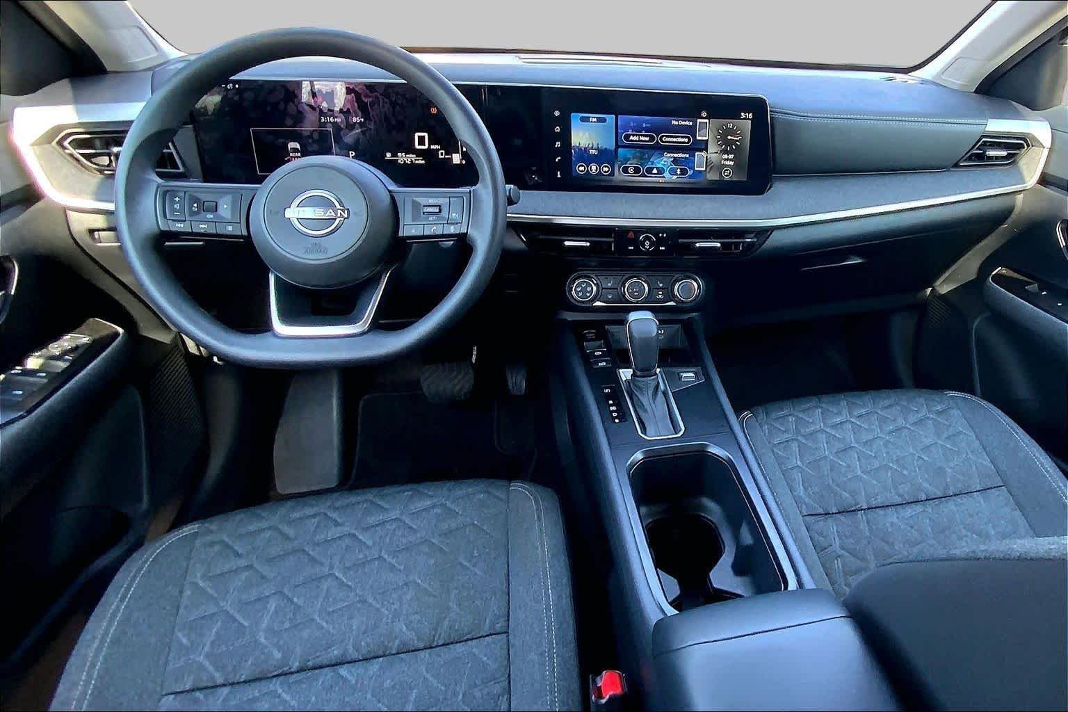 Used 2025 Super Black Nissan SV image 16