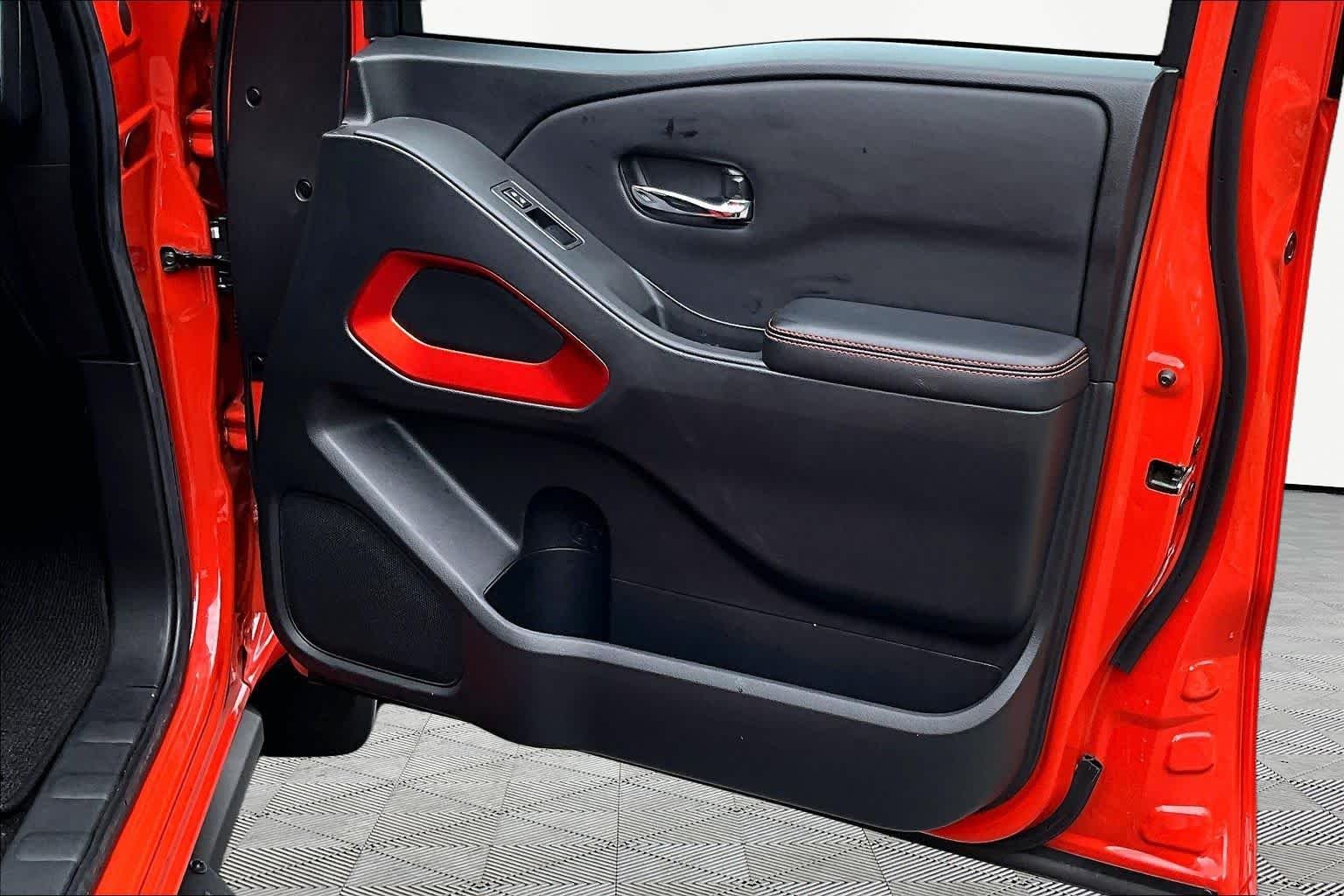 Used 2025 Afterburn Orange Nissan PRO-X image 39