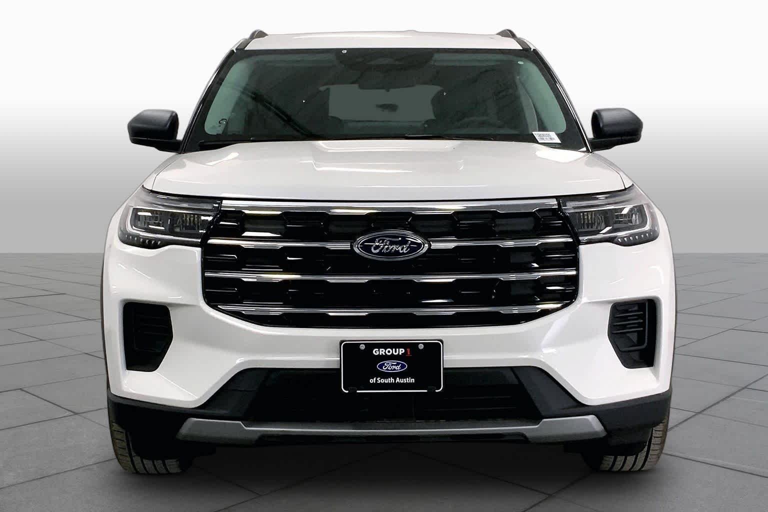 New 2026 Star White Metallic Tri-Coat Ford Active image 3