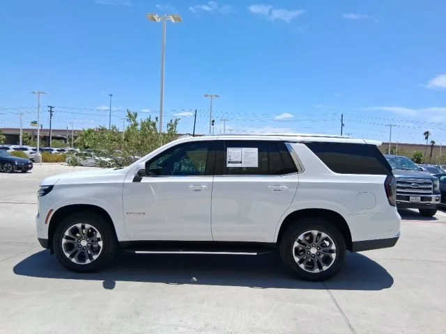 Used 2025 Summit White Chevrolet LT image 3