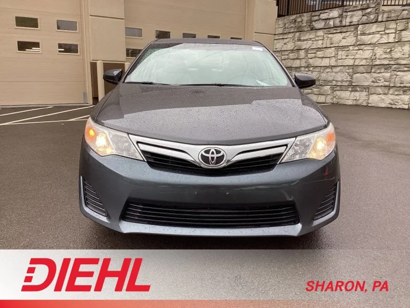 Used 2014 Magnetic Gray Metallic Toyota LE image 2