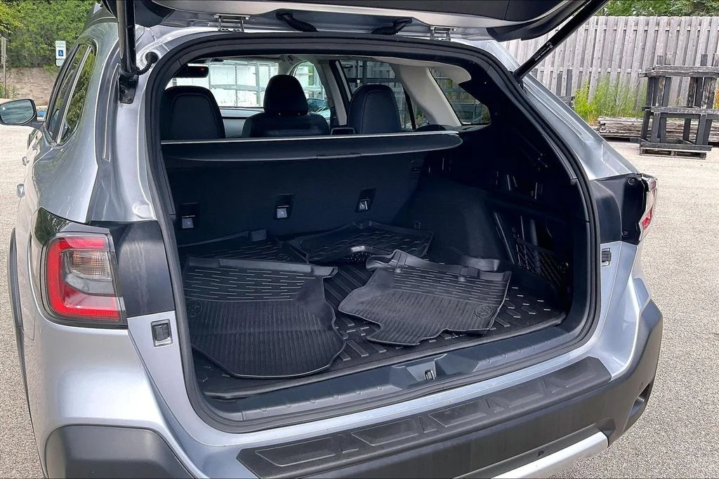 Used 2023 Silver Subaru Limited image 28