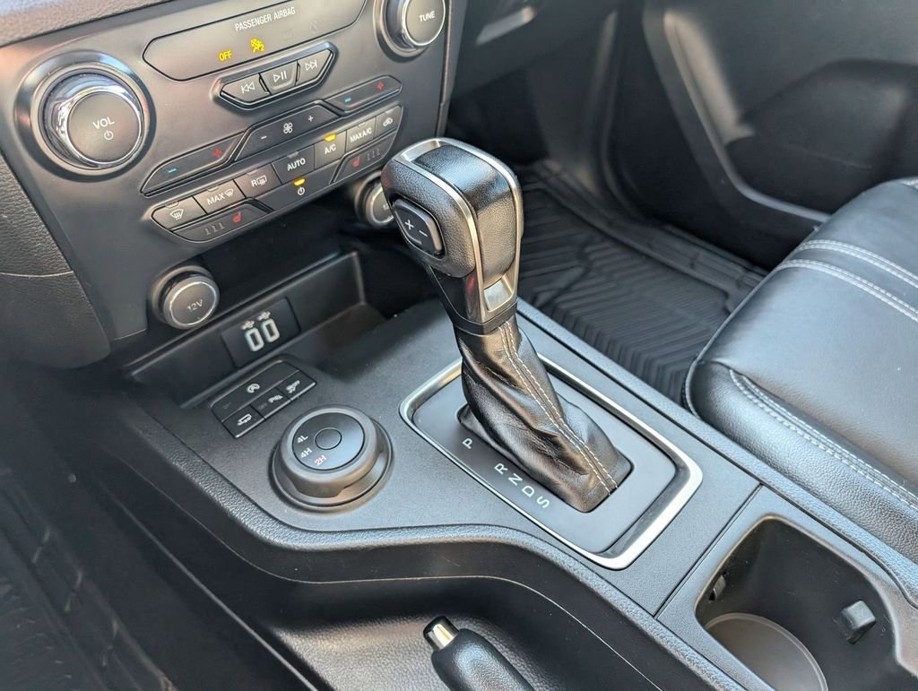 Used 2020 Gray Ford Lariat image 13