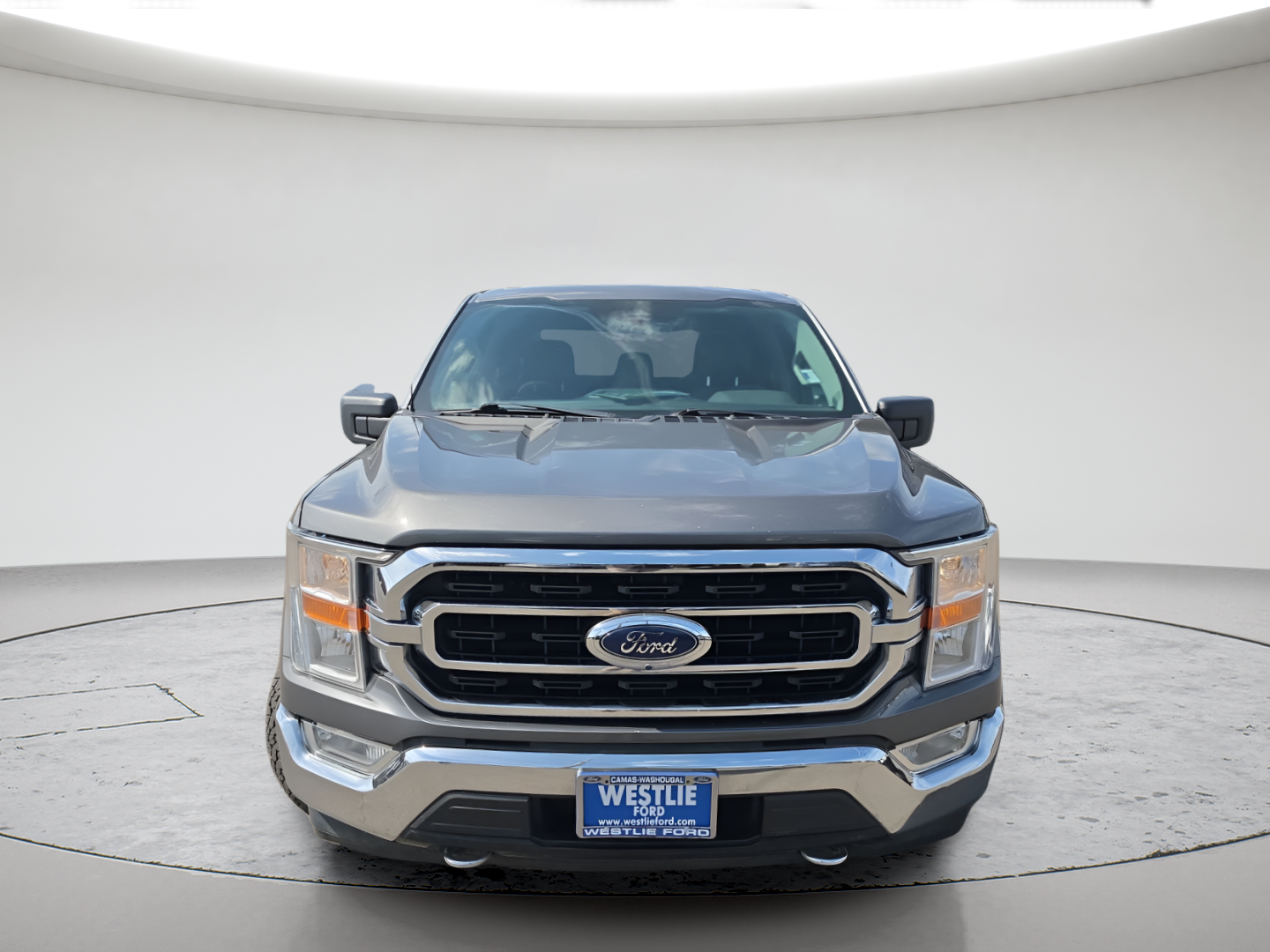 Used 2021 Gray Ford XLT image 9