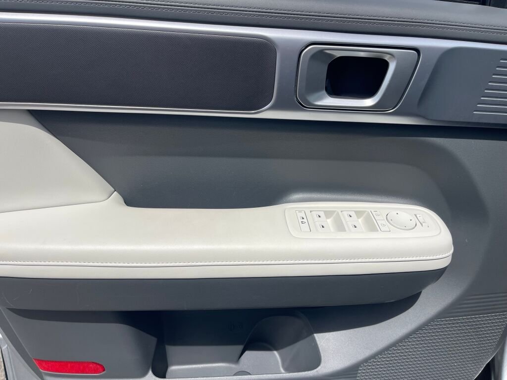 Certified Used 2026 Shimmering Silver Hyundai SEL image 8