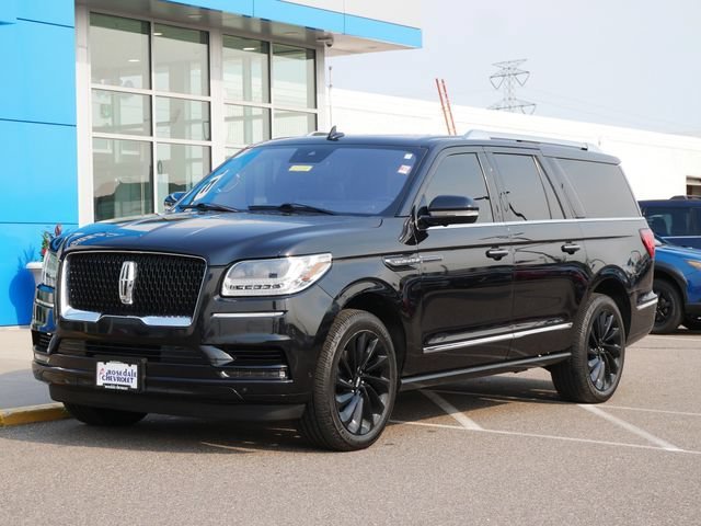 Used 2020 Lincoln Navigator Reserve L with VIN 5LMJJ3LT5LEL18902 for sale in Roseville, Minnesota