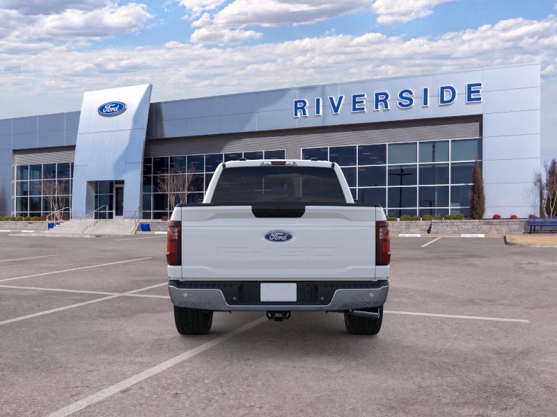 New 2026 Oxford White Ford XLT image 6