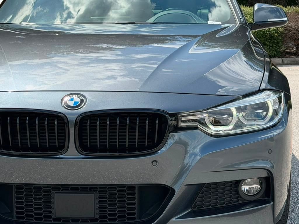 Used 2018 Gray BMW 340i image 9