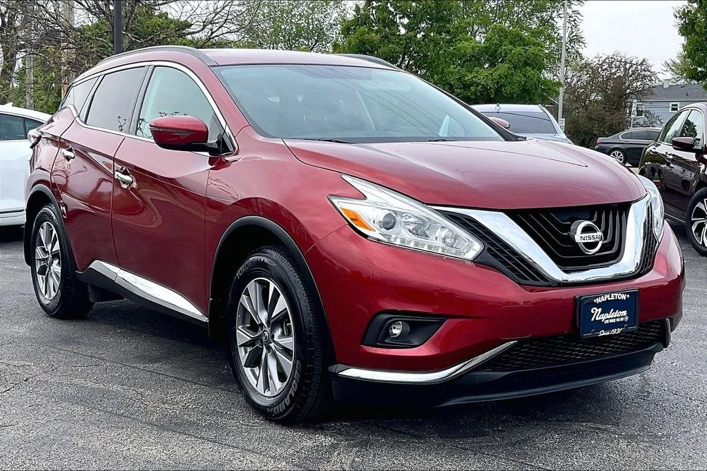 Used 2017 Red Nissan SV image 37