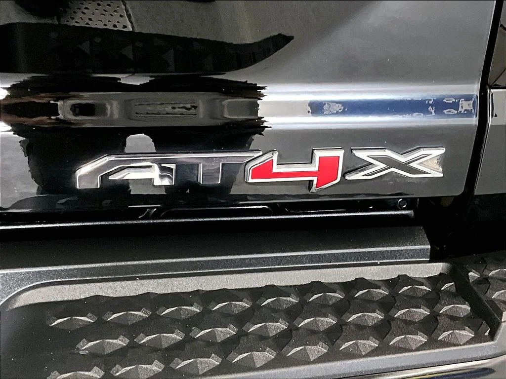 Used 2023 Onyx Black GMC AT4X image 27