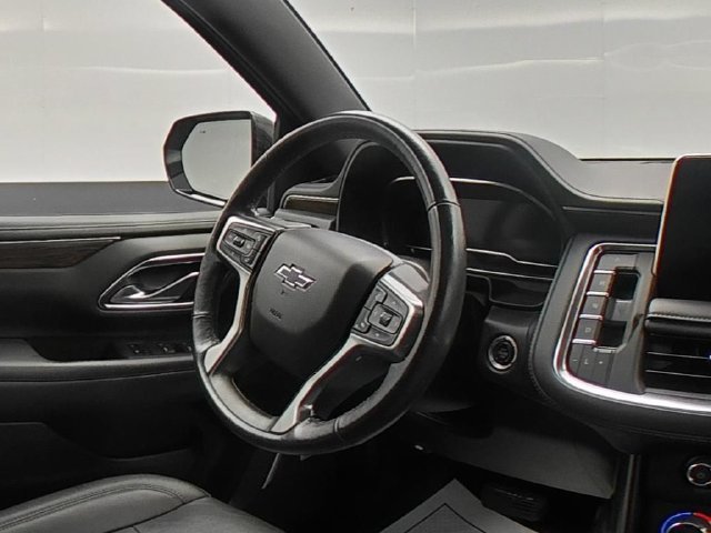 Used 2022 Black Chevrolet Z71 image 35