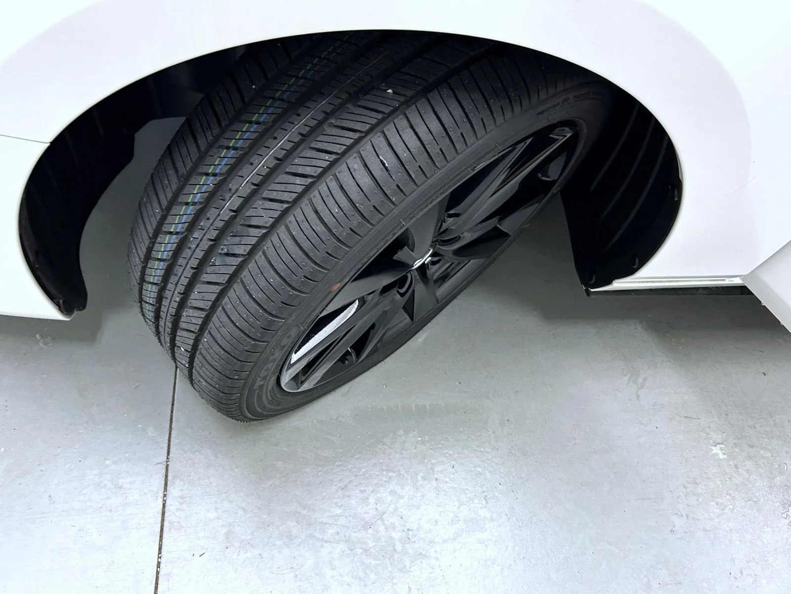 New 2026 Snowflake White Pearl Mazda 2.5 S Carbon Edition AWD image 24