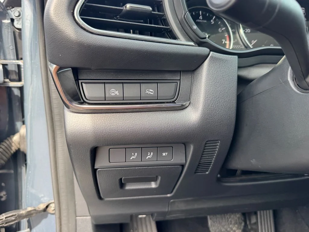 Used 2024 Gray Mazda 2.5 S Carbon Edition image 23