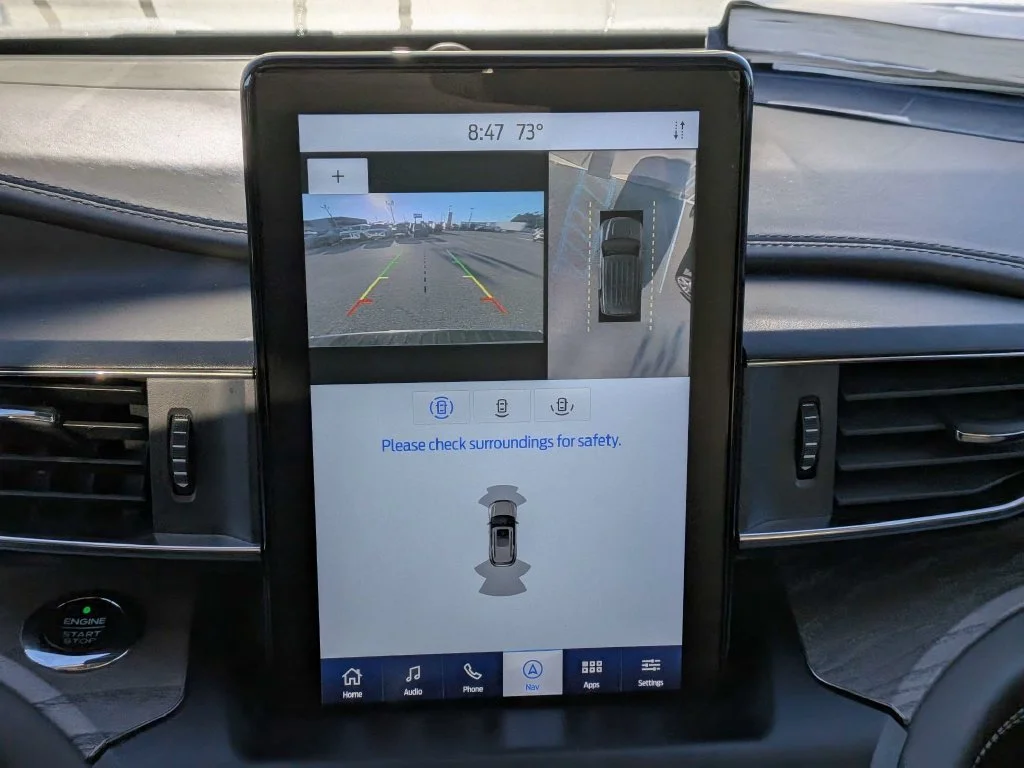 Used 2020 Silver Metallic Ford Platinum image 29