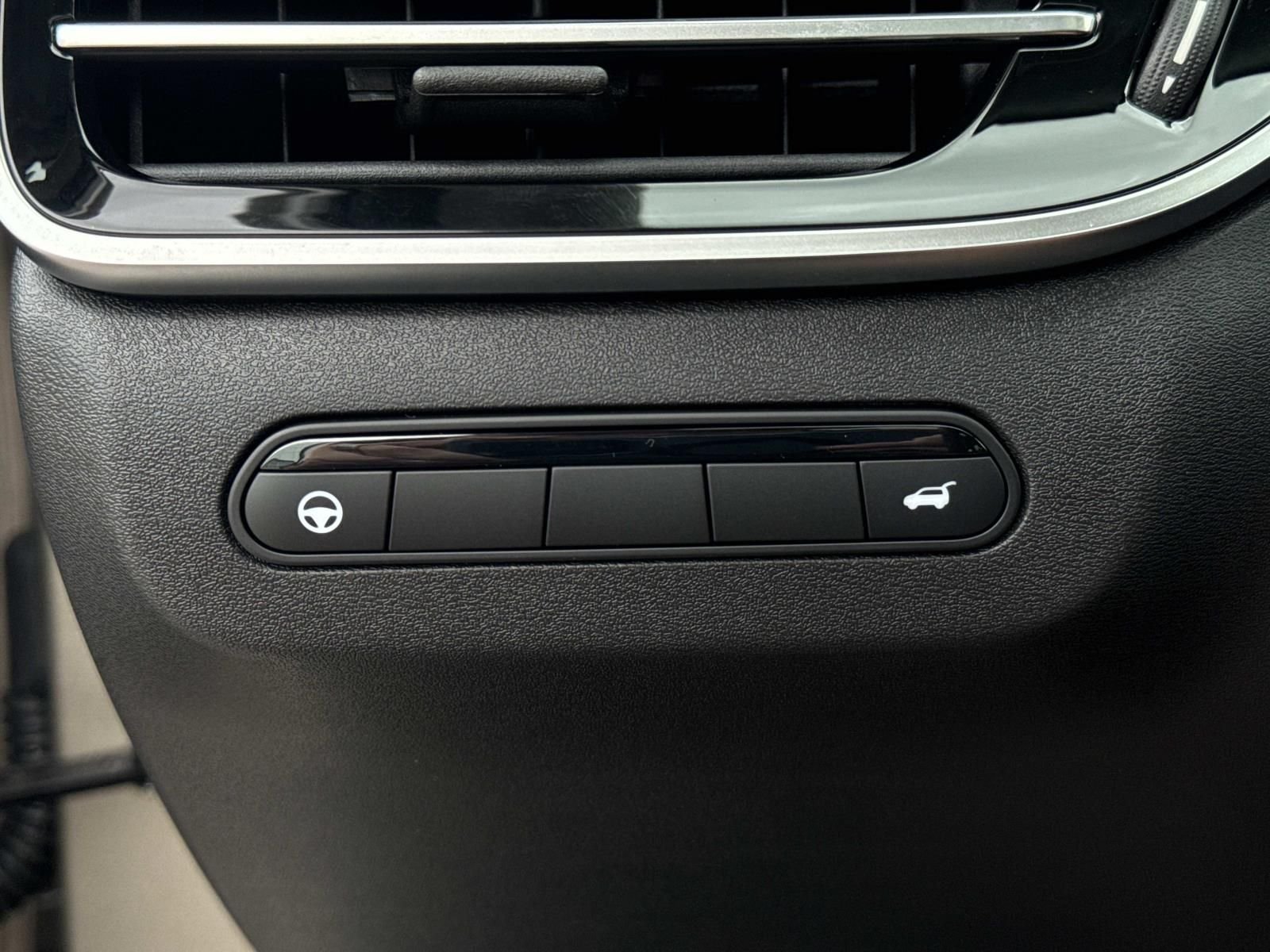New 2027 WARM TITANIUM INFINITI Luxe FWD image 14