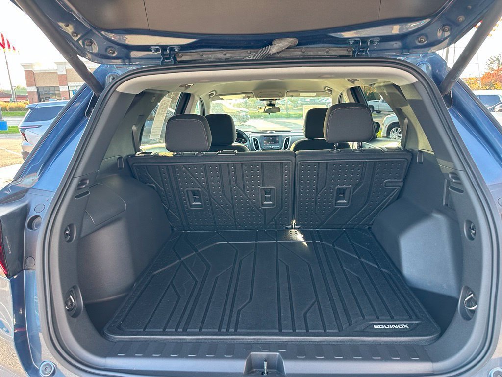 2024 Chevrolet Equinox LT - Photo 36