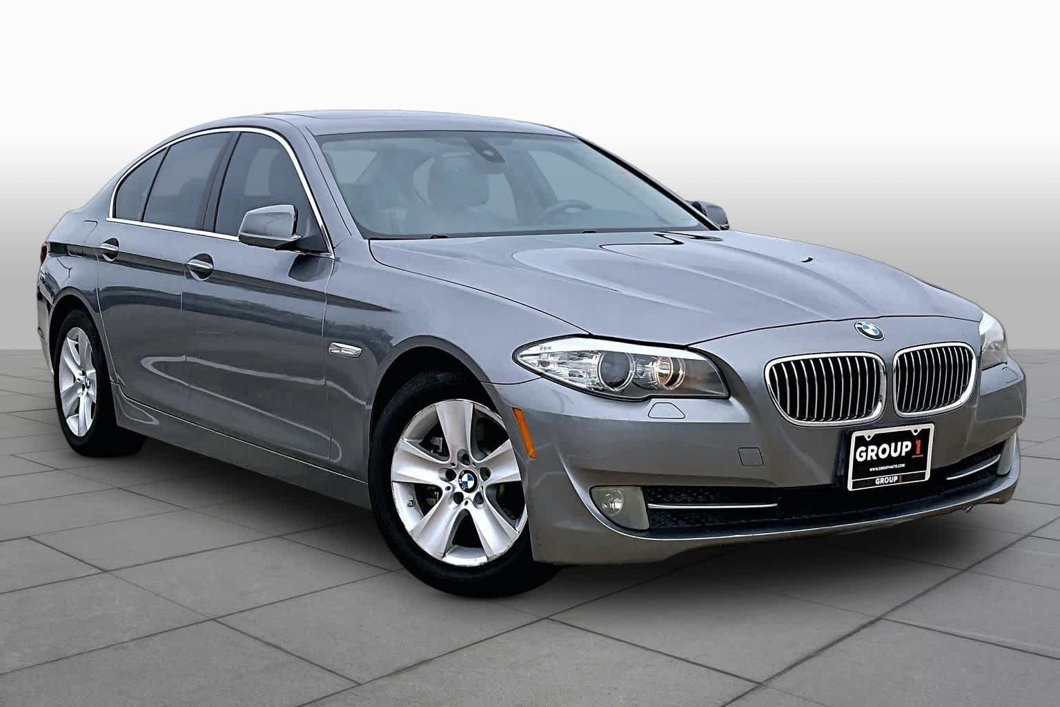 Used 2011 Space Gray BMW 528i image 2