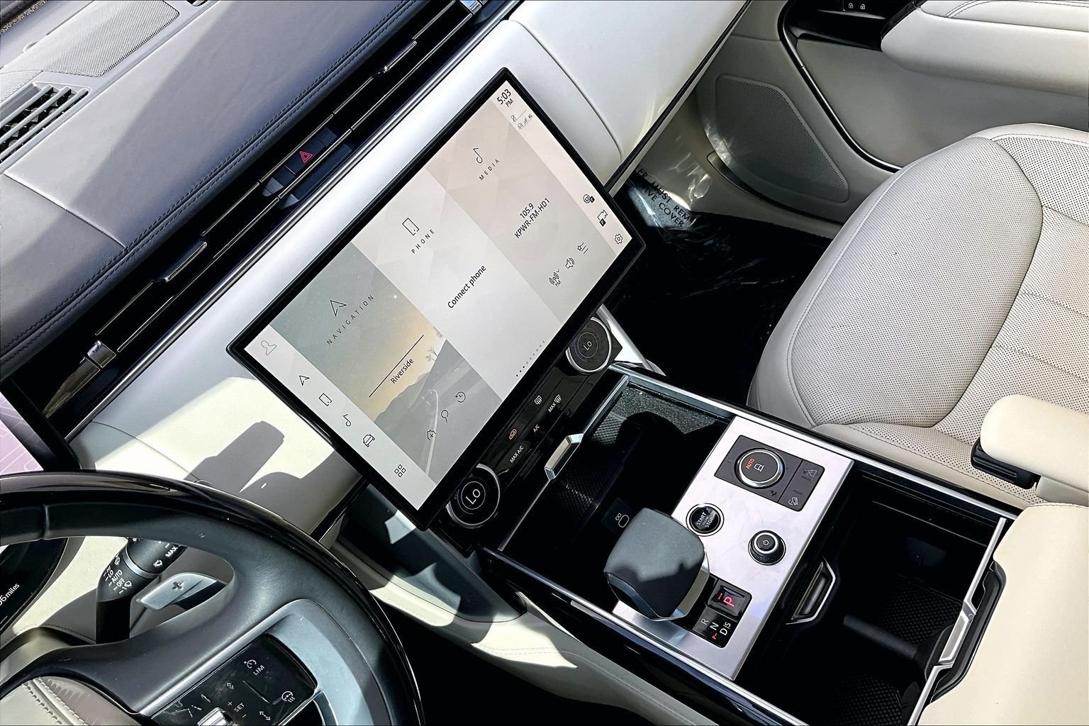 Certified Used 2023 White Land Rover SE image 29